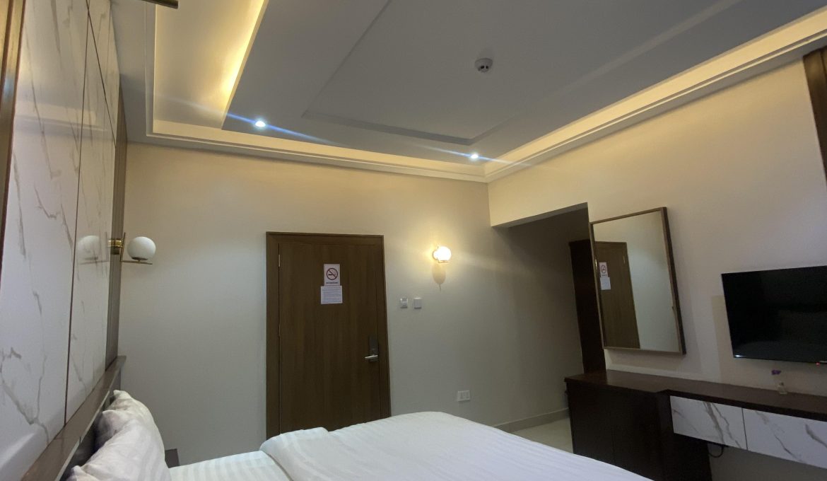 Compact Room – House 919