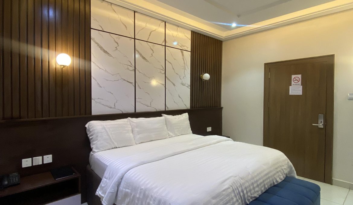 Comfort Room – House 1144